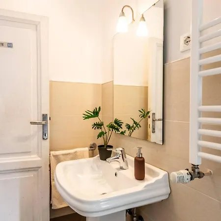 Bell Apartment *